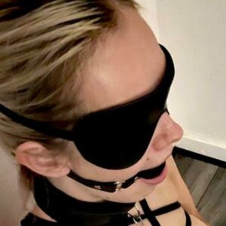 sensualitycop adult actress photo