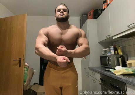 flexmusclegod star free image