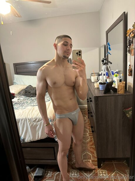 ozjoestar pretty model img