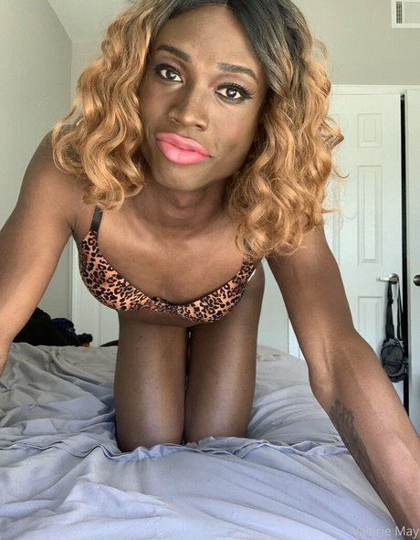 Itsvaleriemay model nice photos