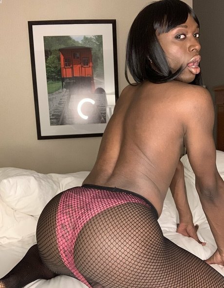 Itsvaleriemay best star pics