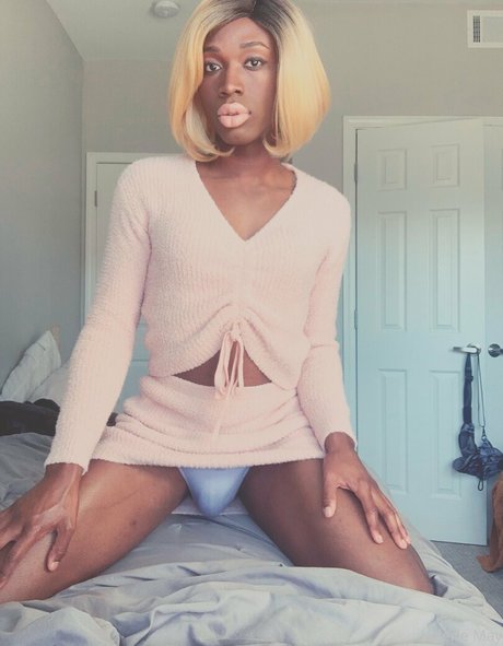 blonde wife onlyfans perfect image