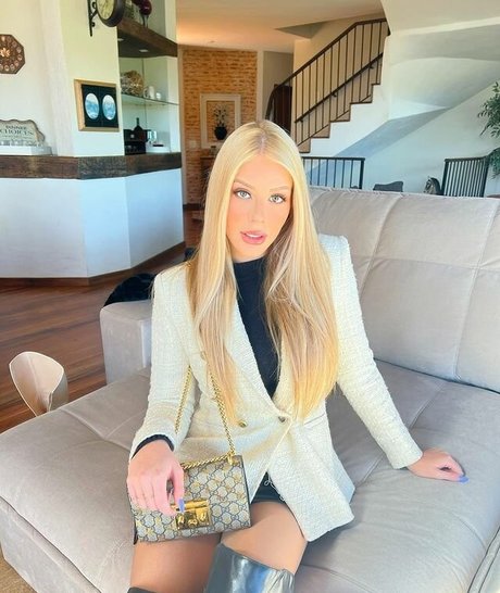 Jessica Crestani star pornographic image