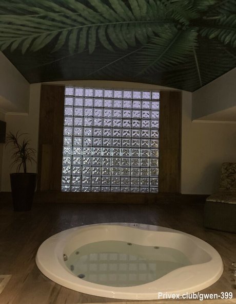 Gwen Stacy star art img