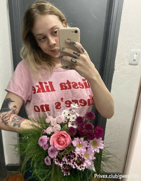 Gwen Stacy nude pornstar archive