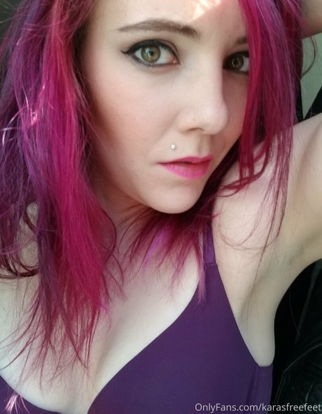 karasfreefeet pretty pornstar pictures
