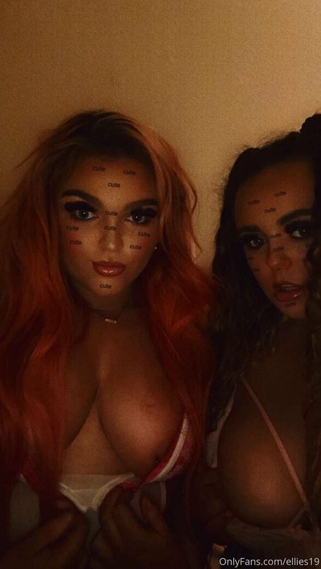 ellies19 star pornographic photos