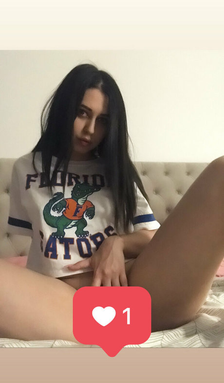 trixiietangfree pornstar hd photos