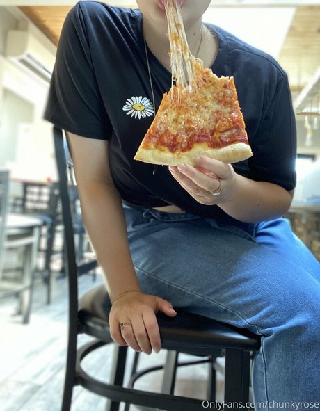 chunkyrose art actress photos