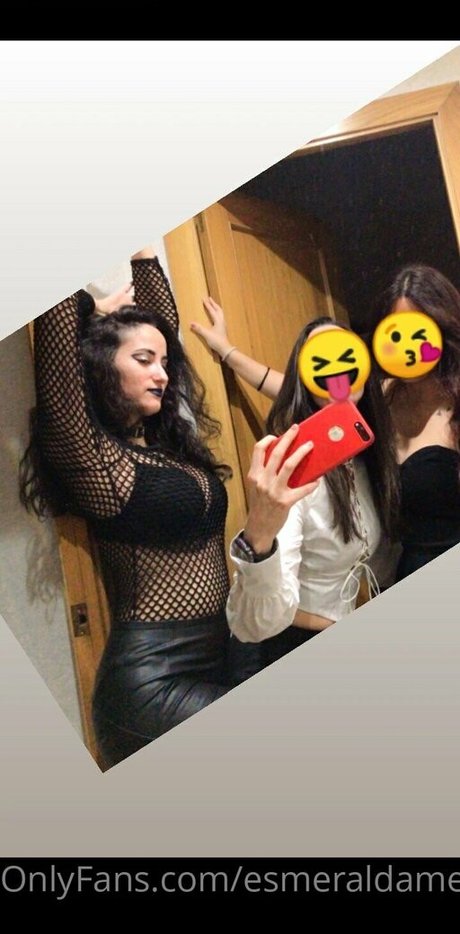 esmeraldamentee model sex pic