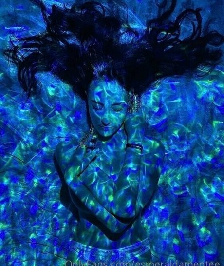 esmeraldamentee pornstar xxx pic