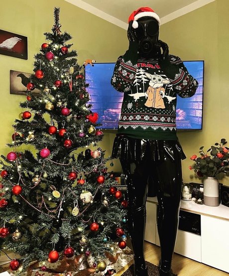 heavyrubberette free star porn images