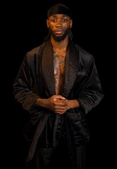 realkingnasir model pornographic photos