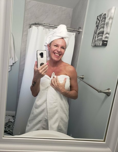 anzee nudes actress pic