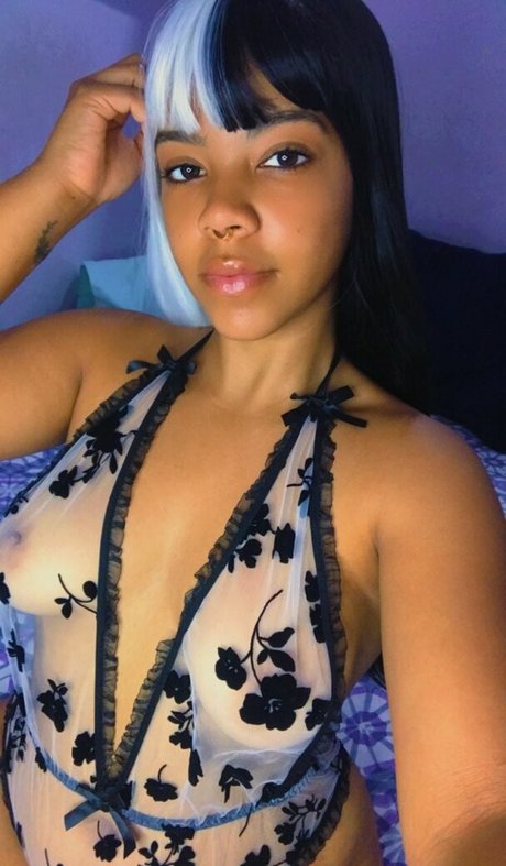 nattbenfree erotic model images