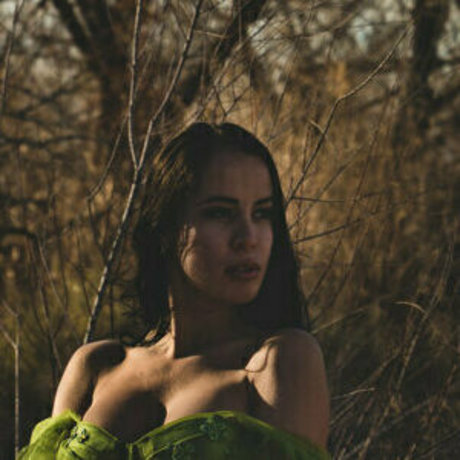 earthlyalien pornstar hot gallery