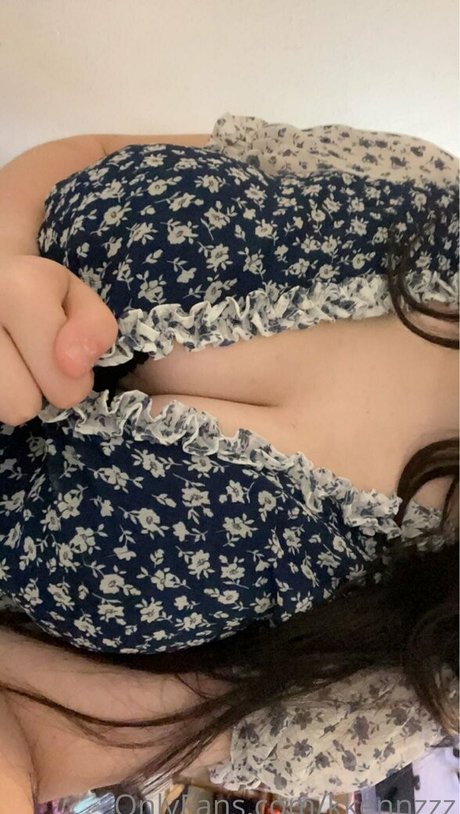 kkennzzz naked pornstar images