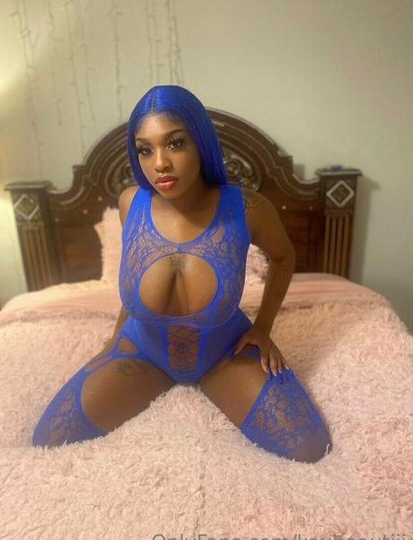 kaybeautiii exclusive model images