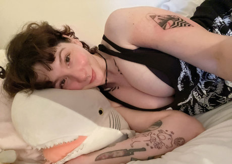 asian blonde onlyfans art porn image