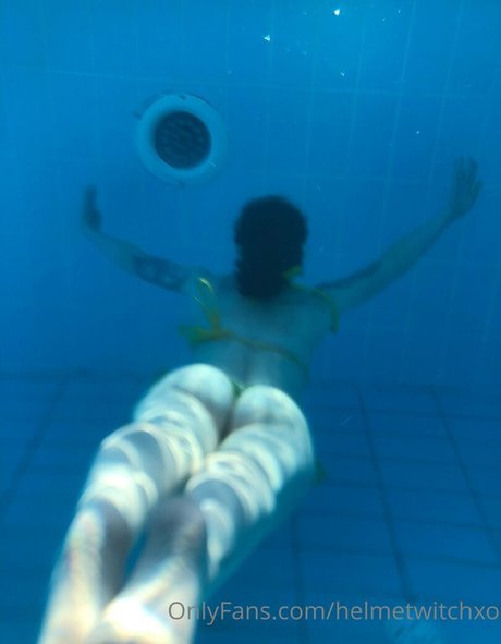 helmetwitchxo model perfect img