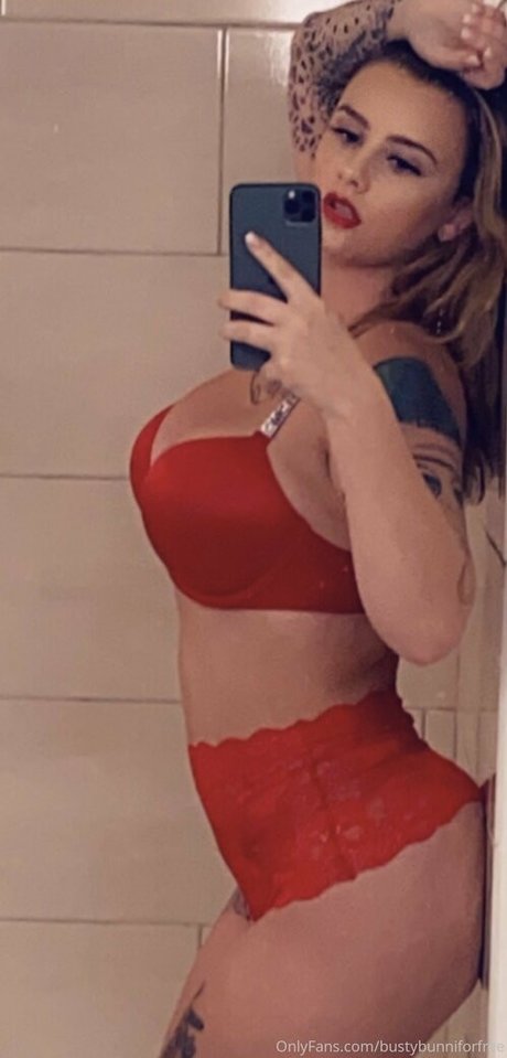 bustybunniforfree top model galleries