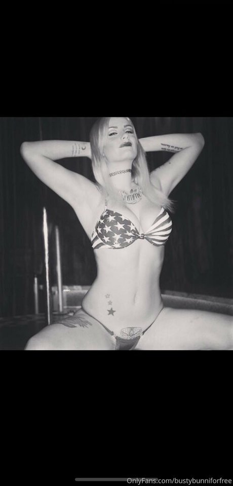 bustybunniforfree high quality star picture