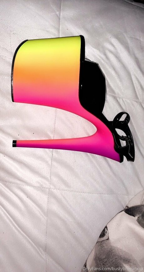 bustybroganxxx nudes star galleries