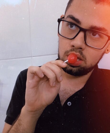 Kaique Lima sex model picture