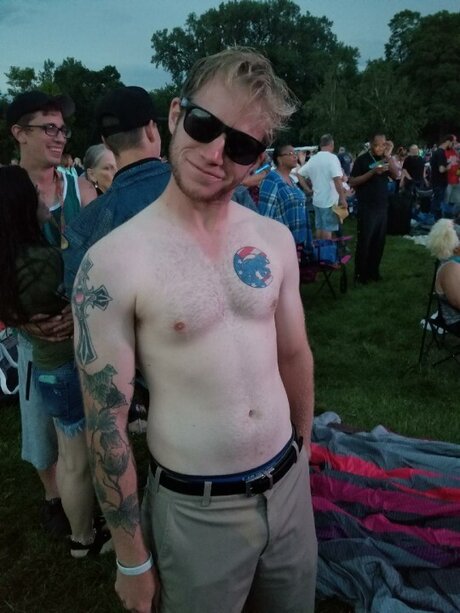 Riotvan pornstar sexy photos