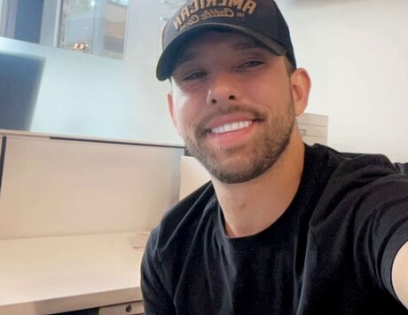 female popular onlyfans hot naked picture