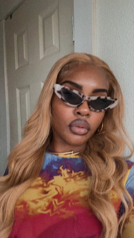 Clarity_ model sexy pictures