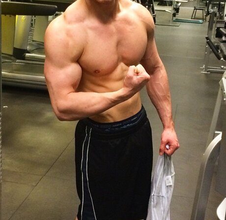 J2rFitness model art pic