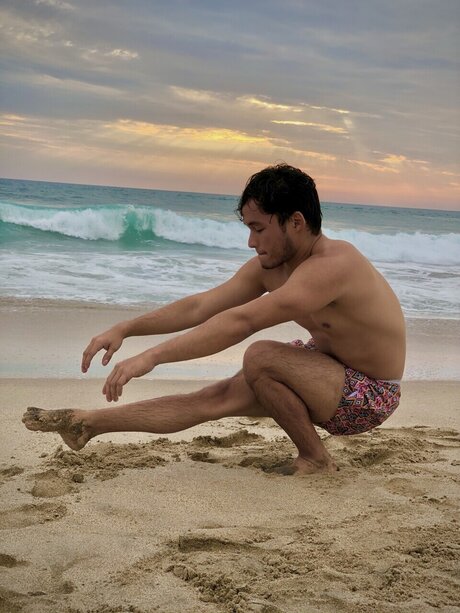 Top bottom nude actress pic