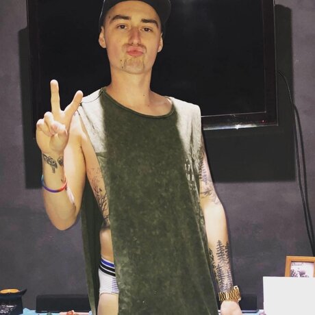 Queenncody pornstar exclusive picture