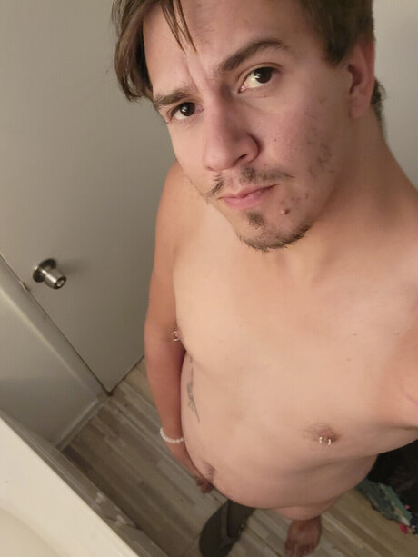 Lucky96 naked pornstar photos