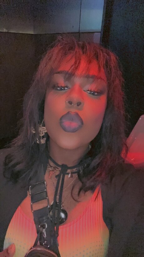 Special Affairz sexy actress galleries