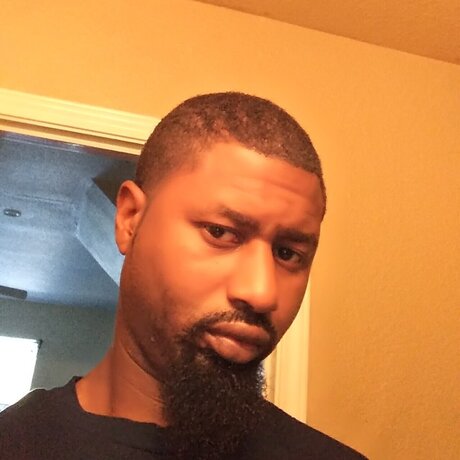 Master Trouble top actress gallery