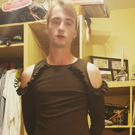 Vicky420 pornstar naked picture