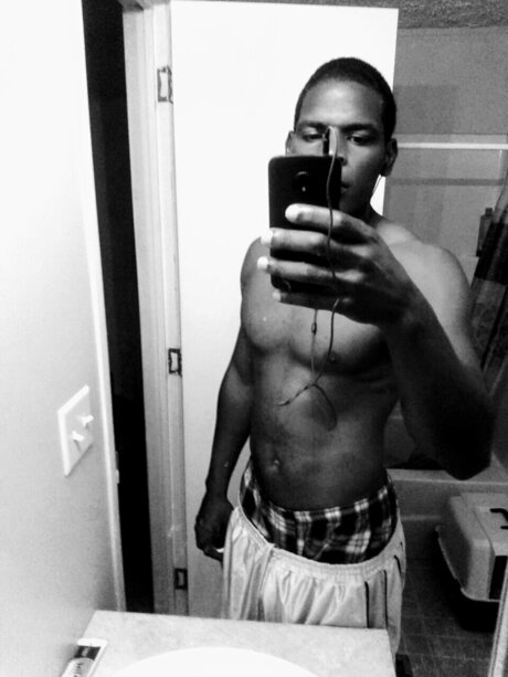 Dickemdown ent exclusive model image