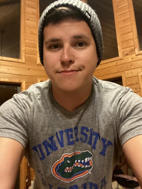 Frozensurfer86 model nude picture