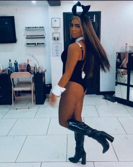 Valentina x pornstar nudes pics