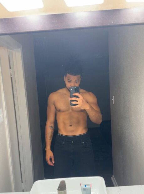 DatboiiD perfect pornstar image