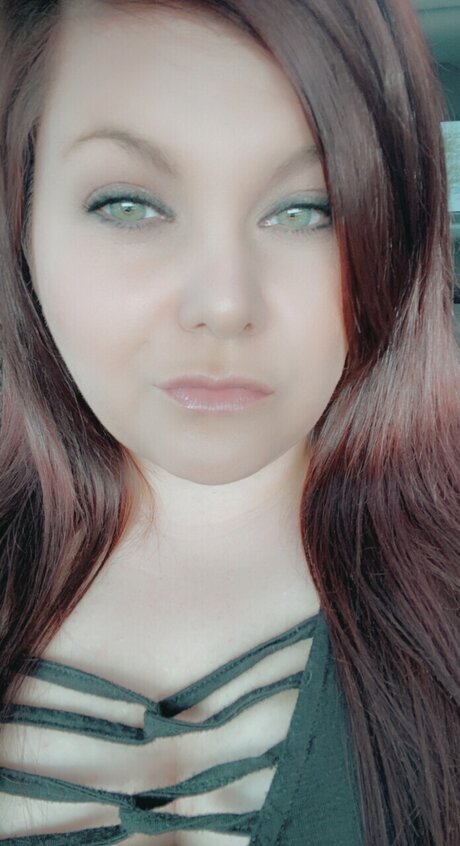 Lisamarie87 pornographic model archive