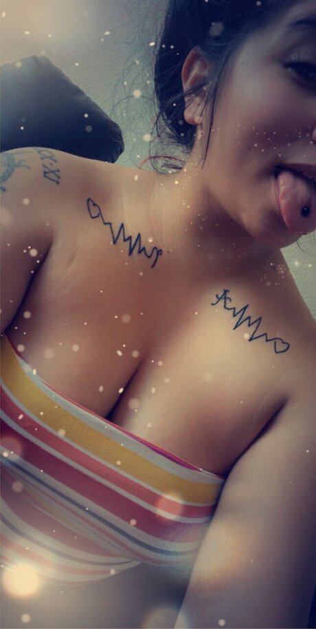 Regina adult model photos