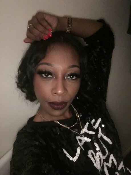 Precious pornographic actress image