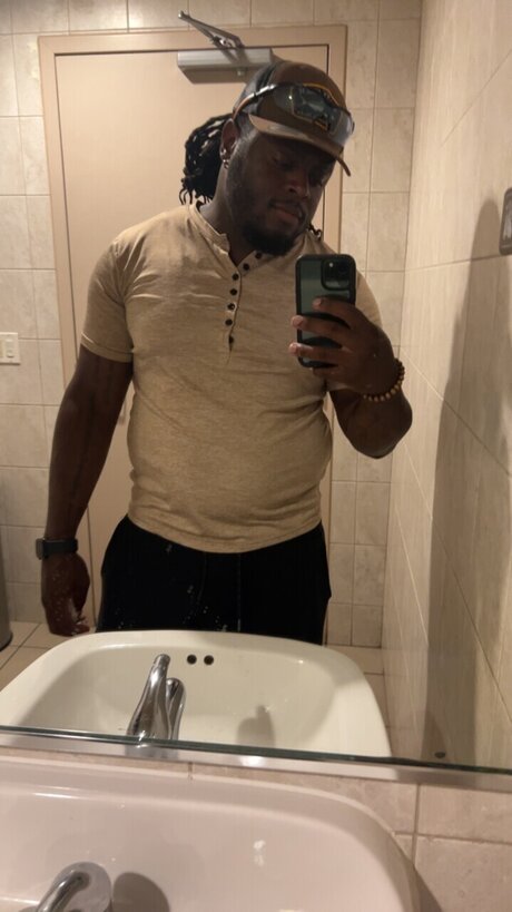 Outlaw9000 art actress image