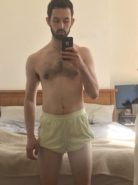 Look model top picture