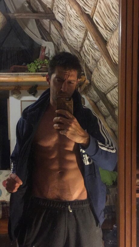 FEDE2X2X hd actress photos