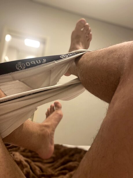 Mike_ naked model photo