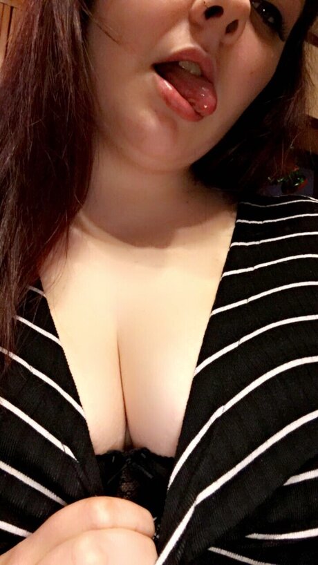 LadieBug perfect actress pictures